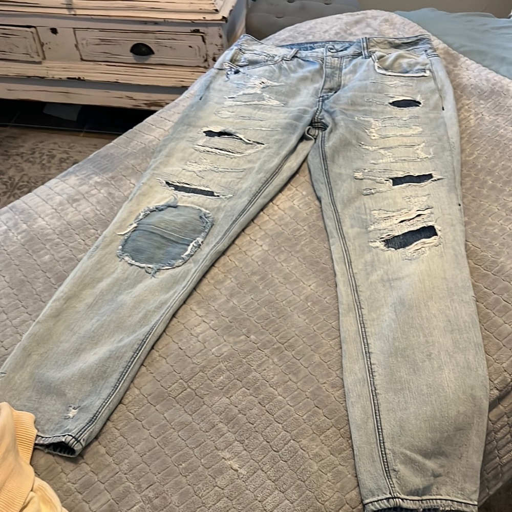 American eagle boyfriend cut Jeans